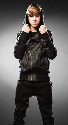 №4, Rebecca Black, 29 лет, Los Angeles №4, Rebecca Black, 29 лет, Los Angeles